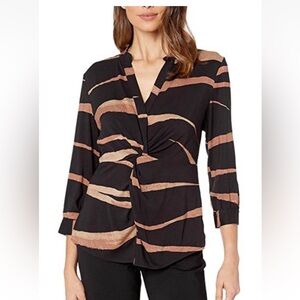 NIC+ZOE Abstract Animal Print Modern Twist Front Blouse PM Petite Med. Workwear